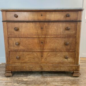 Antique Victorian walnut chest of drawers with marble top and original wooden knobs from 19th century France