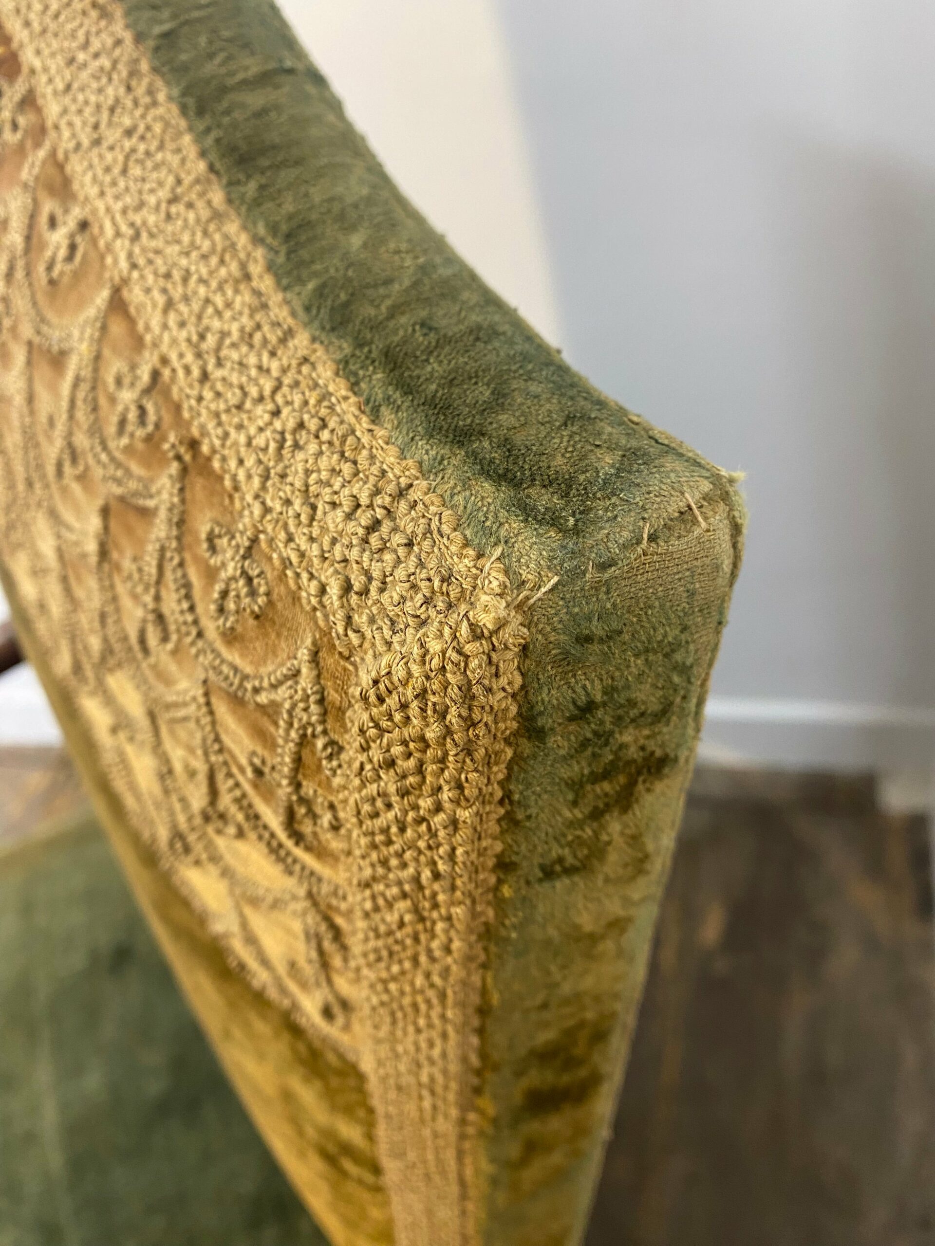 Antique Louis XIII Armchair – Green Velvet, Ornate Wood Carvings - Image 7