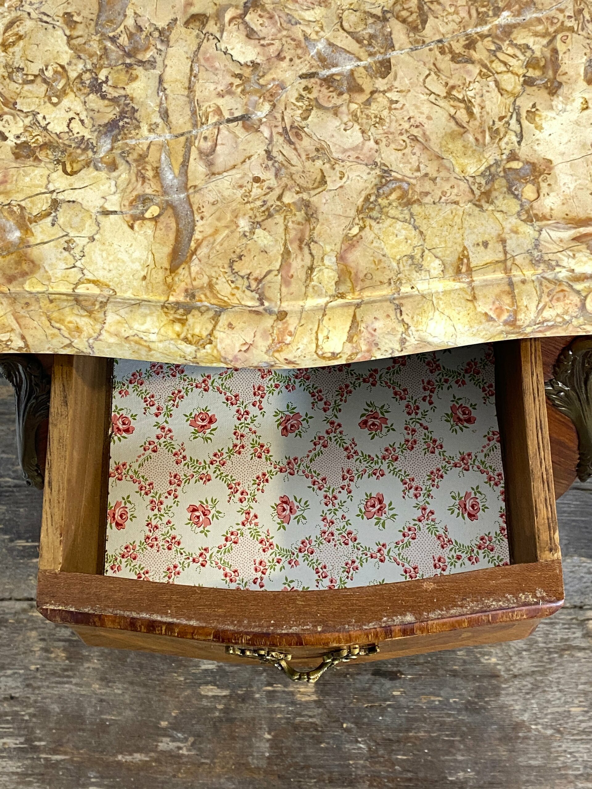 Pair of Louis XV-Style Bedside Cabinets with Marble Tops – Mid-20th Century - Image 9