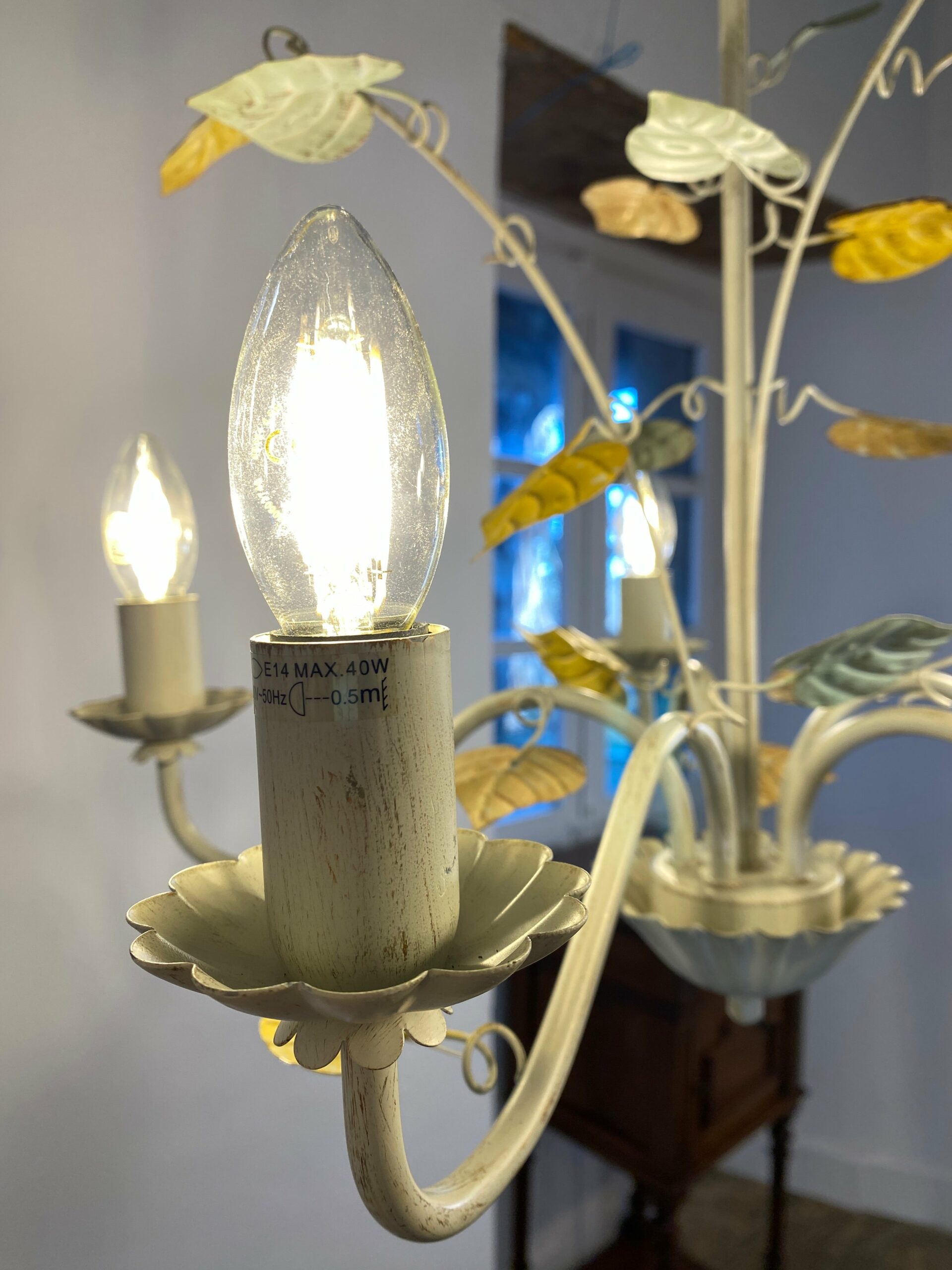 Vintage French Toleware Chandelier 5-Light Floral Leaf Shabby Chic Lighting - Image 6