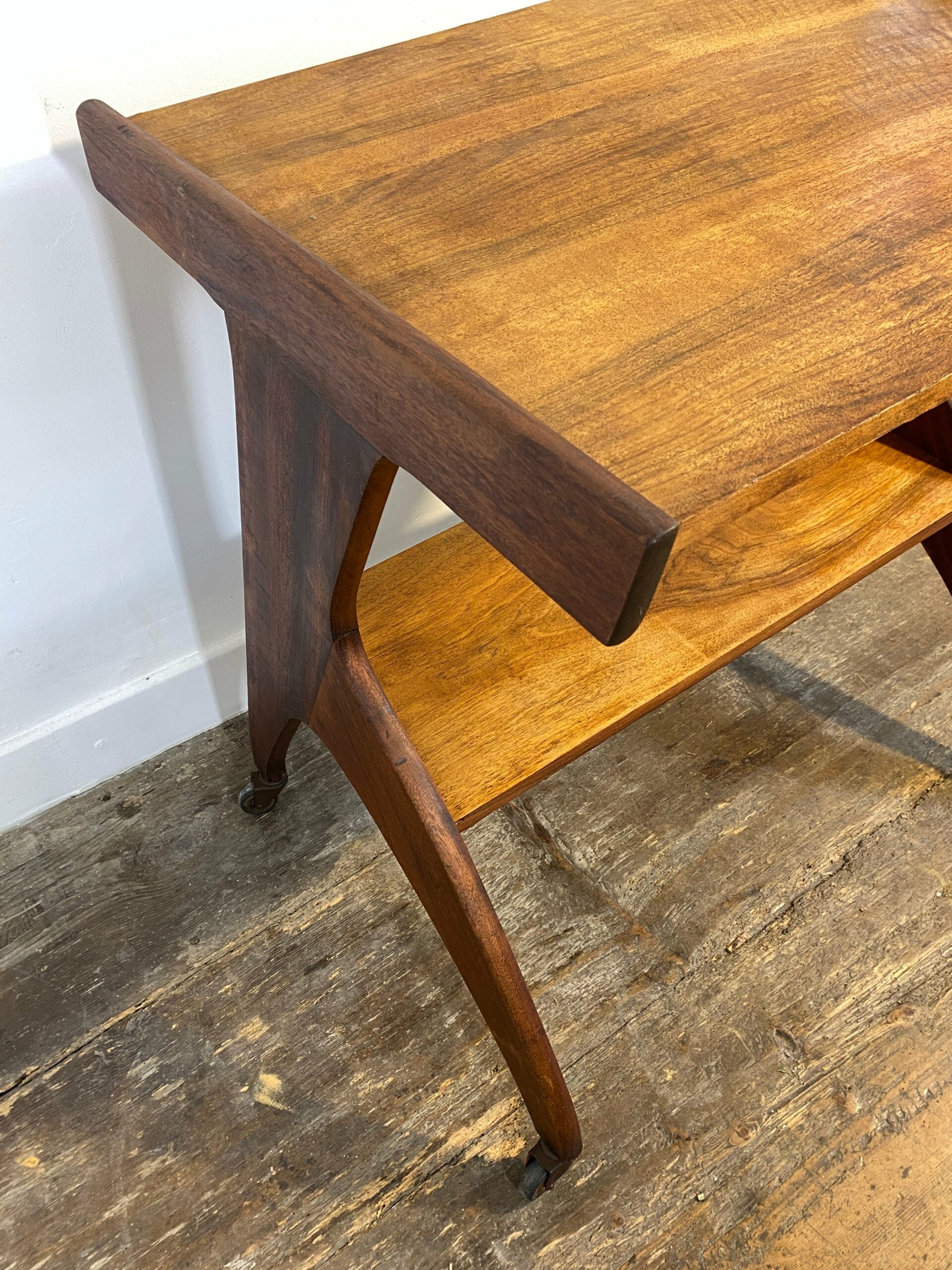 Vintage 1950s Mid-Century Modern Side Table on Casters – Sculptural Solid Wood Design - Image 8