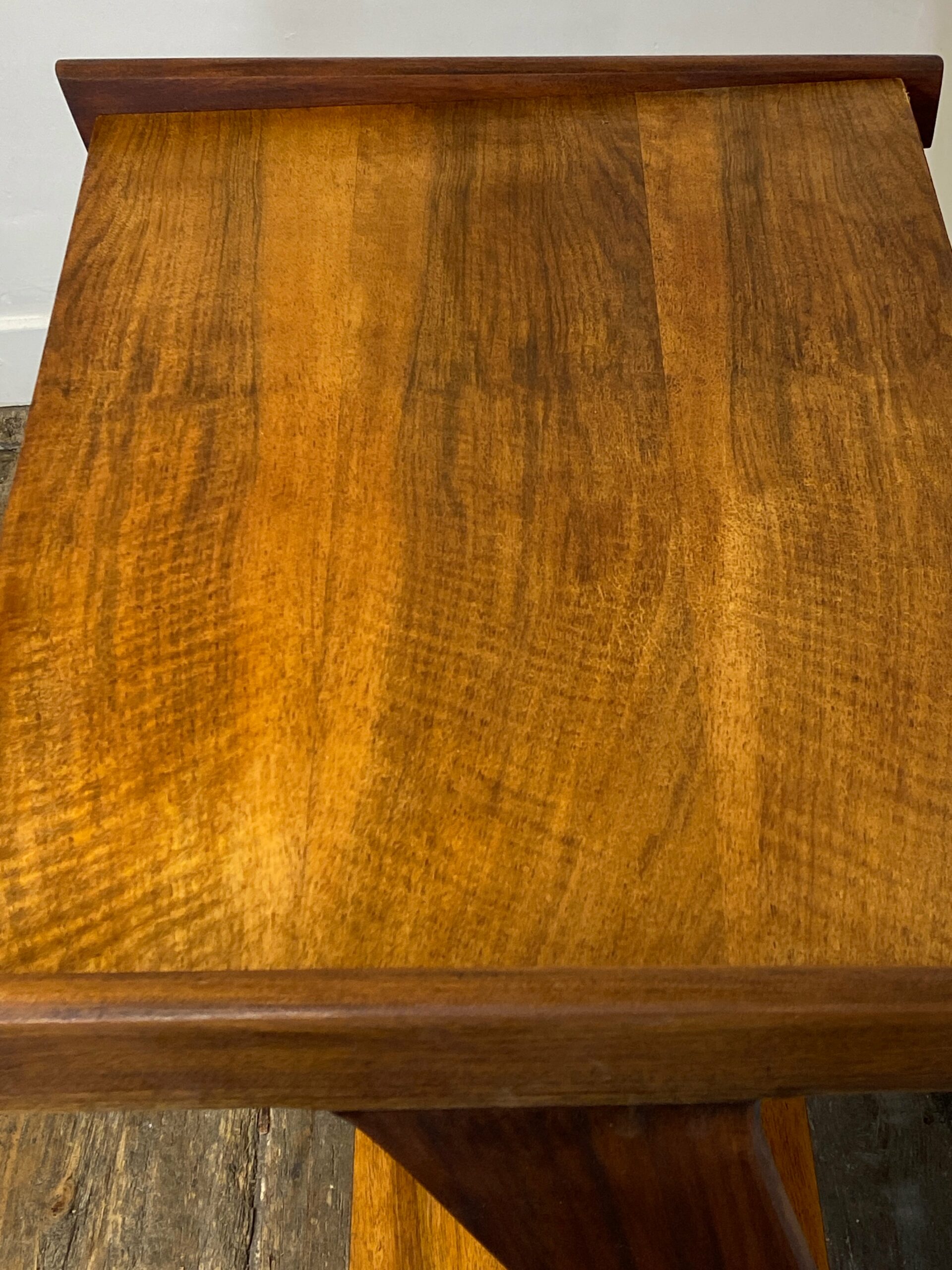 Vintage 1950s Mid-Century Modern Side Table on Casters – Sculptural Solid Wood Design - Image 11